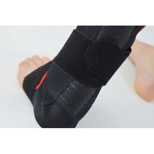 Aktywny stabilizator kostki z anatomiczną wkładką masującą AM-OSS-07