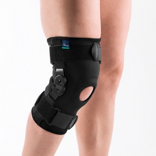 Stabilizator stawu kolanowego z szynami zamknięty